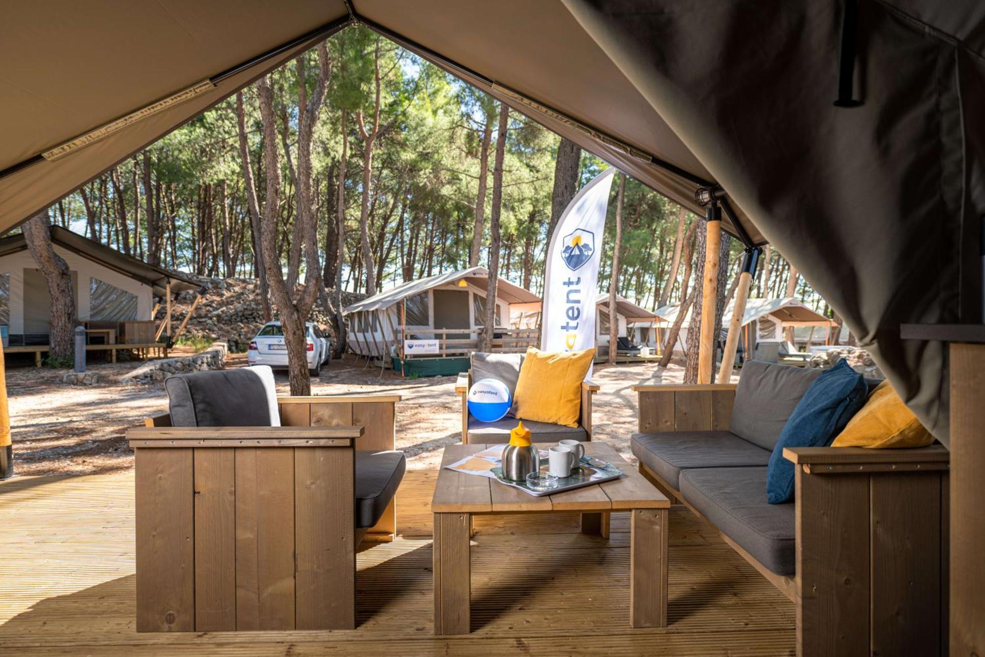Easyatent Safari Tent Lanterna Červar-Porat Quarto foto
