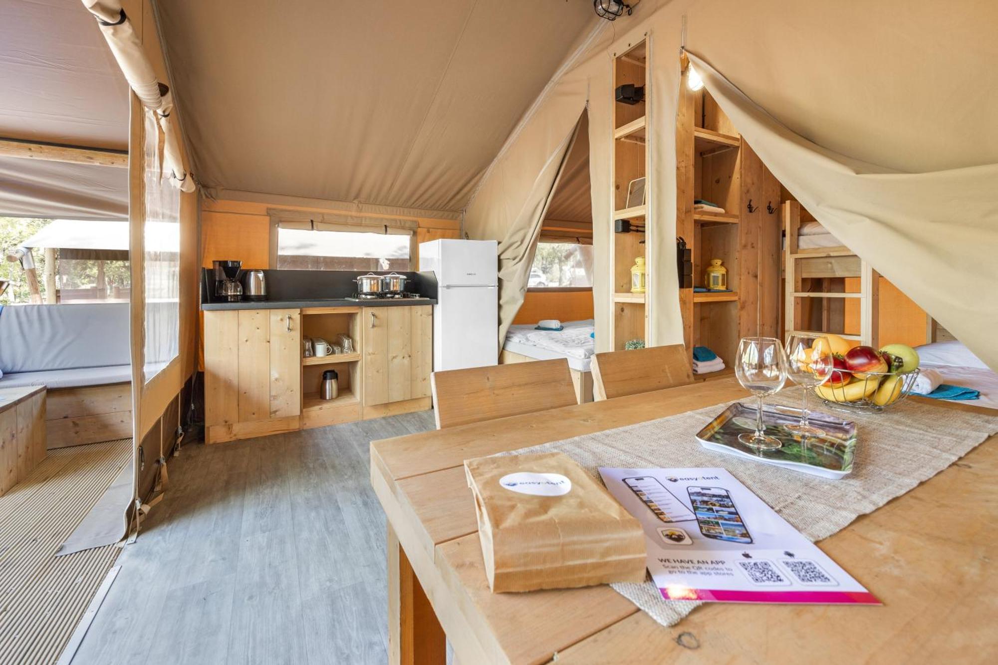 Easyatent Safari Tent Lanterna Červar-Porat Quarto foto