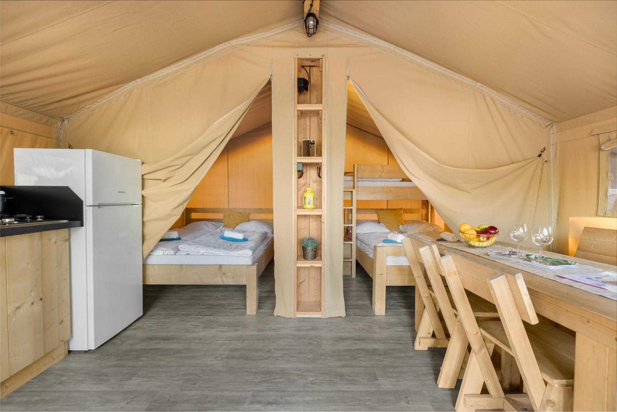 Easyatent Safari Tent Lanterna Červar-Porat Quarto foto