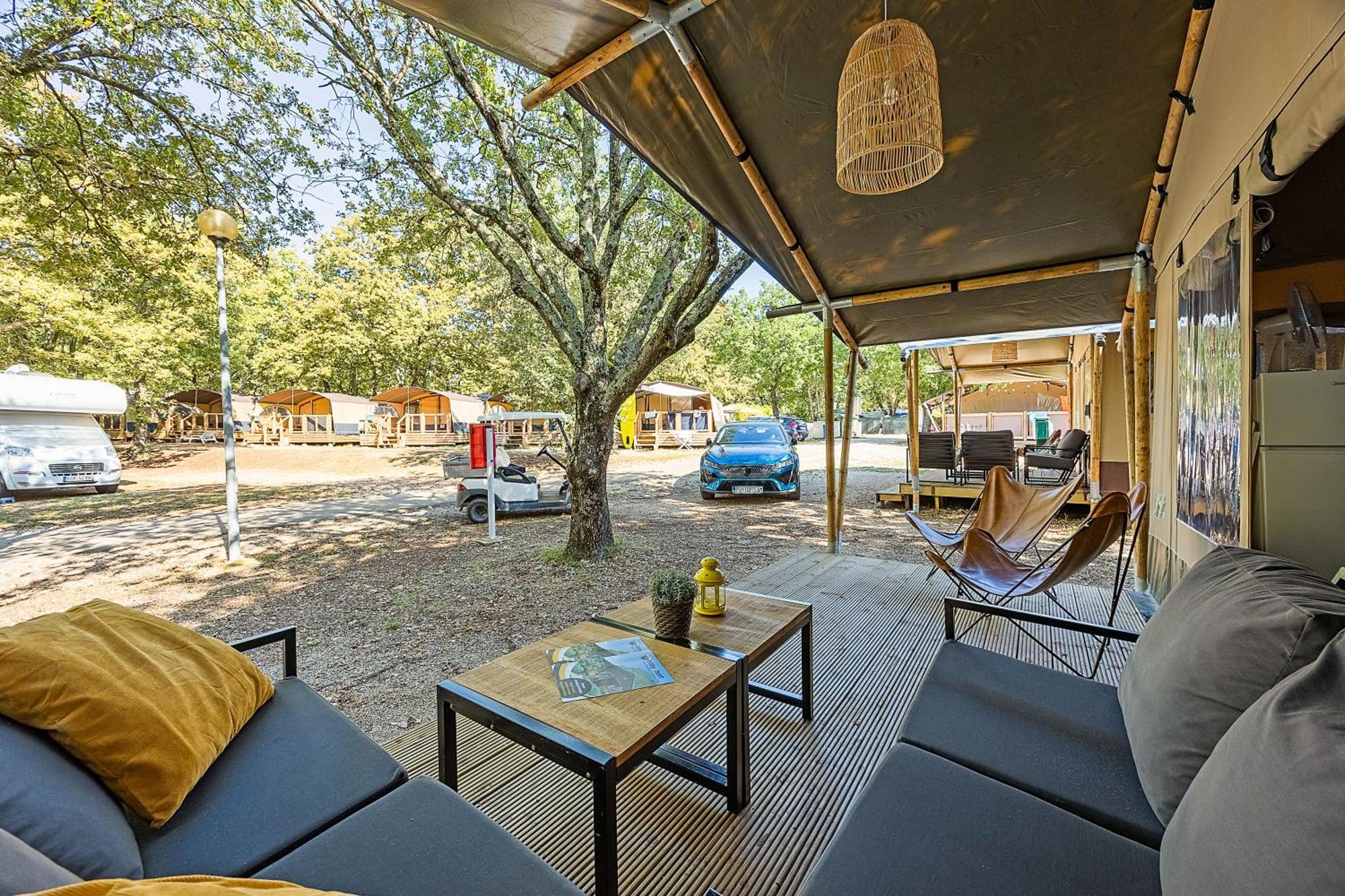 Easyatent Safari Tent Lanterna Červar-Porat Quarto foto