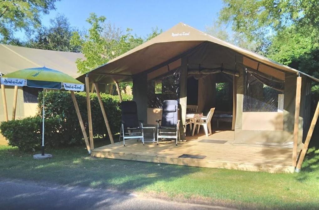 Easyatent Safari Tent Lanterna Červar-Porat Quarto foto